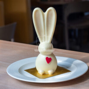 CONEJOS DE CHOCOLATE BLANCO